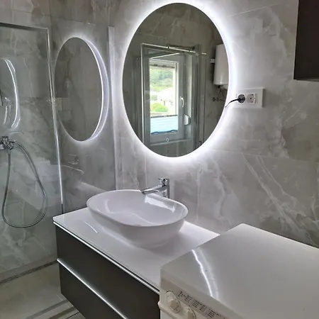 Zara Apartma Podstrana