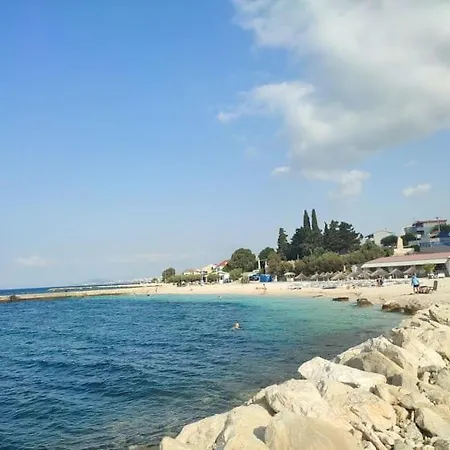 Zara Apartma Podstrana
